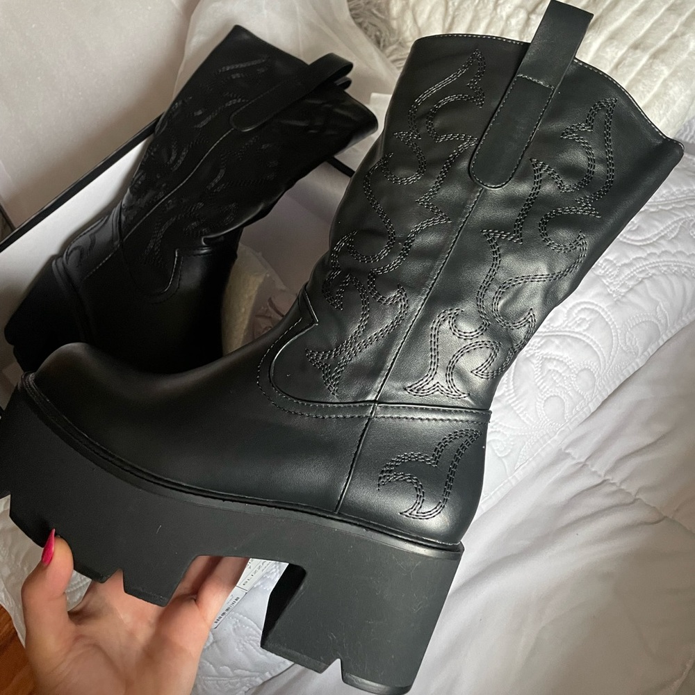 platform cowboy boots in black